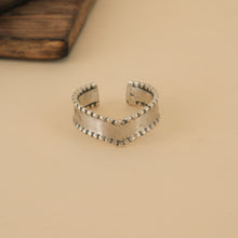 Load image into Gallery viewer, Silver Carved Ring Band