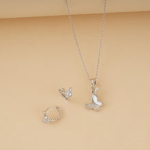 Load image into Gallery viewer, Butterfly Hoops Pendant Set