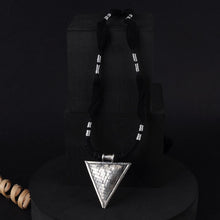 Load image into Gallery viewer, Chitai Pendant Necklace