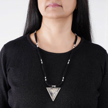 Load image into Gallery viewer, Chitai Pendant Necklace