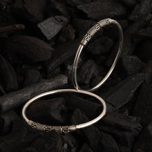 Load image into Gallery viewer, Everyday Silver Bangles (Single)