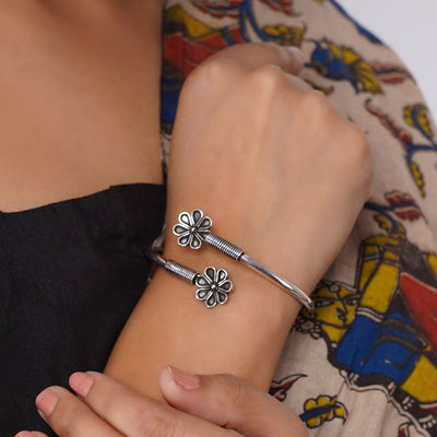 Silver Openable Bangle