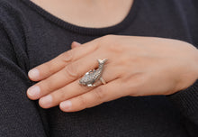 Load image into Gallery viewer, Small Silver Fish Ring