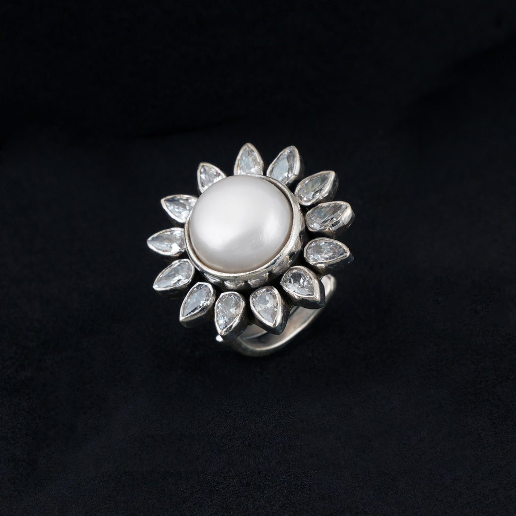 Zircon Flower Pearl Ring