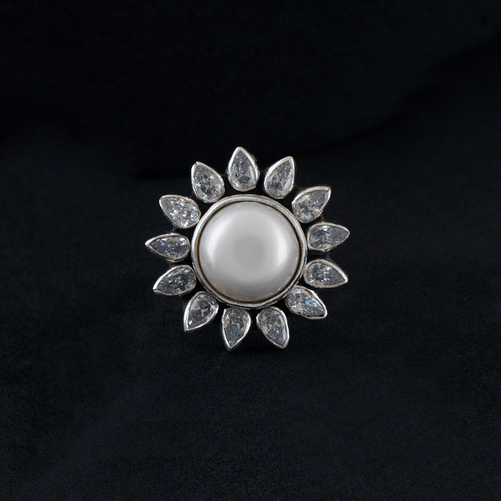 Zircon Flower Pearl Ring