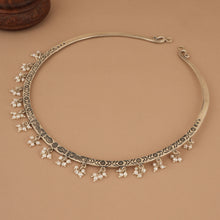 Load image into Gallery viewer, Embossed Silver Hasli