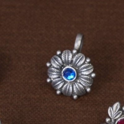 Flower Nose Clip On