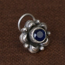 Load image into Gallery viewer, Flower Nose Pin