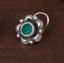 Load image into Gallery viewer, Flower Nose Pin
