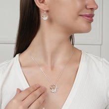 Load image into Gallery viewer, Golden Leaf Silver Pendant Set