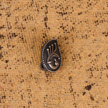 Load image into Gallery viewer, Paisley Nose Pin with Peacock motif