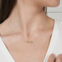 Load image into Gallery viewer, Goldplated Zircon Leaf Necklace