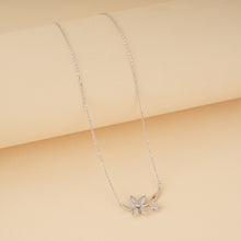 Load image into Gallery viewer, Silver Enamelled Flower Necklace
