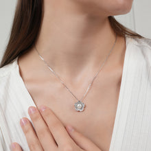 Load image into Gallery viewer, Silver Floral Pearl Necklace