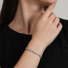 Load image into Gallery viewer, Silver Glittering Bracelet