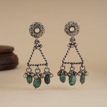 Load image into Gallery viewer, Trikon Panna Silver Earring