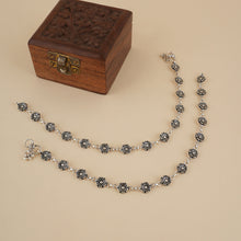 Load image into Gallery viewer, Silver 925 Oxidized Floral Anklet Pair