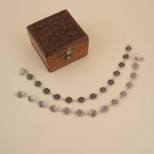Load image into Gallery viewer, Silver 925 Oxidized Flower Anklet Pair