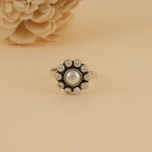 Load image into Gallery viewer, Dainty Zircon &amp; Pearl Flower Ring