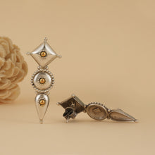 Load image into Gallery viewer, Dual Tone Dana Art Layered Earrings