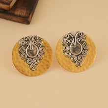 Load image into Gallery viewer, Dual Tone Versatile Carved Studs