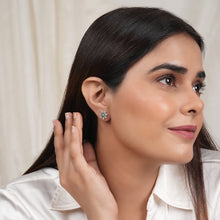 Load image into Gallery viewer, Mini Silver Zircon Flower Stud Earrings