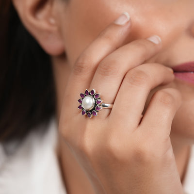 Mini Ruby Flower Pearl Ring