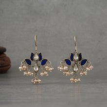 Load image into Gallery viewer, Blue Kundan Festive Earrings