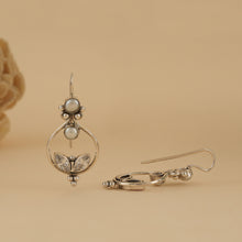 Load image into Gallery viewer, Chandrika Pearl &amp; Zircon Earrings