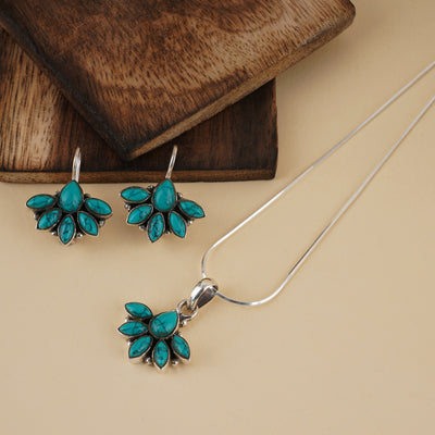 Cutstone Half Flower Pendant Set