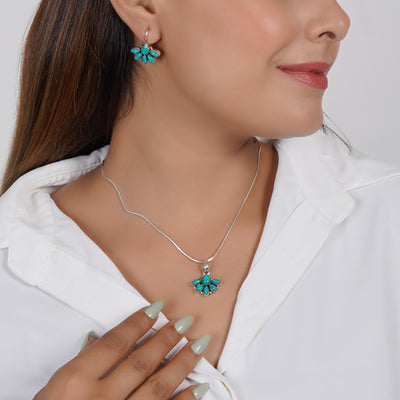 Cutstone Half Flower Pendant Set