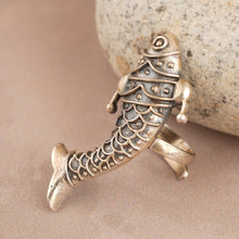 Load image into Gallery viewer, Long Silver Fish Ring