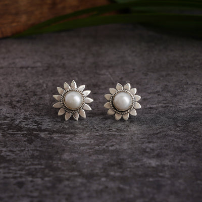 Flower Pearl Studs