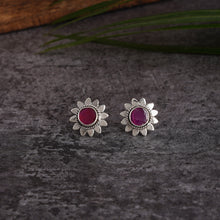 Load image into Gallery viewer, Flower Ruby Studs