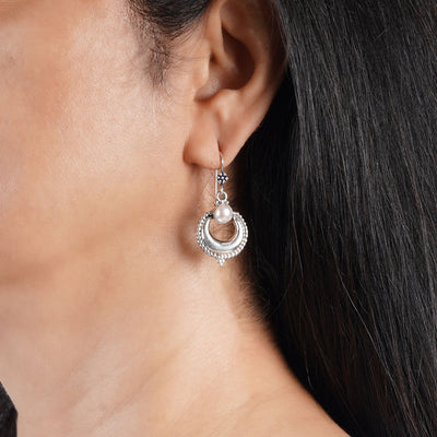 Silver Pearl Earrings
