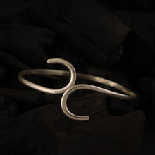 Load image into Gallery viewer, Silver Wire Anklet