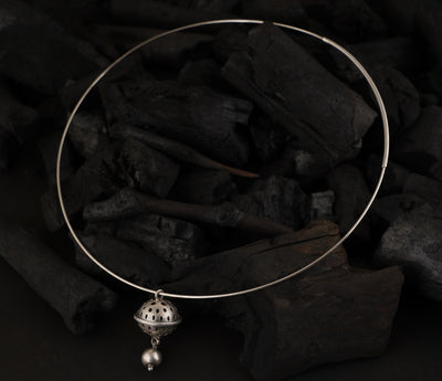 Silver Hasli With Ball Pendant