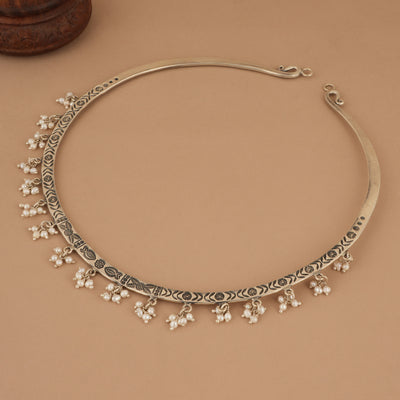 Embossed Silver Hasli