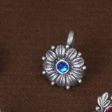 Flower Nose Clip On