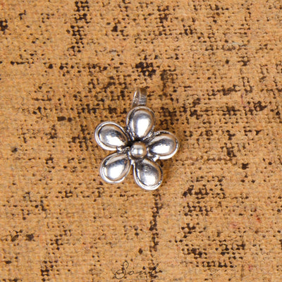 Flower Nose Pin