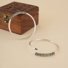 Load image into Gallery viewer, Everyday 925 Silver Openable Kada Bangle