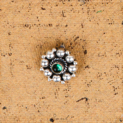 Round flower with gemstone