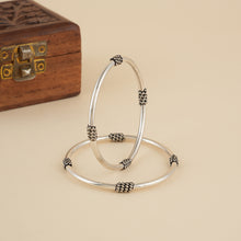 Load image into Gallery viewer, Everyday Silver Bangles  (Single)