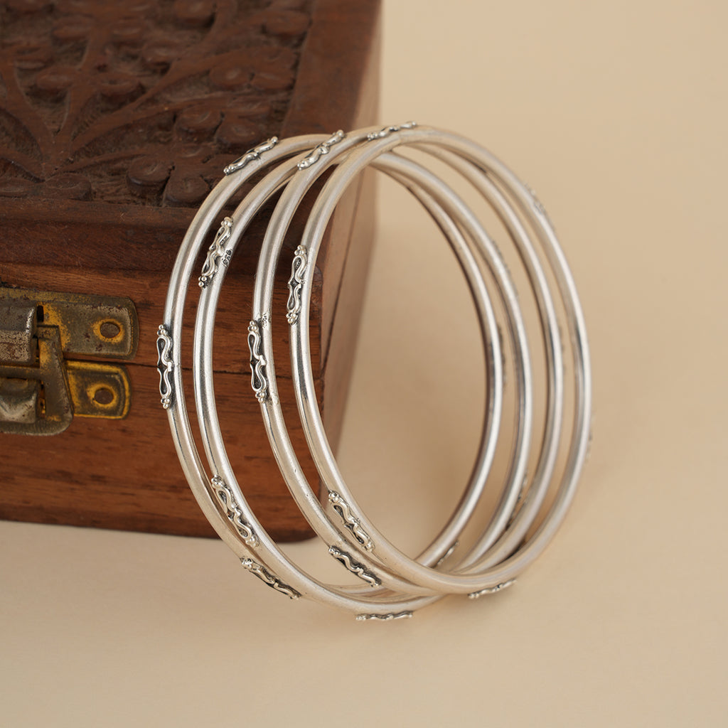 Everyday Embossed Silver Bangles  (Single)