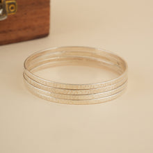 Load image into Gallery viewer, Everyday Hammered Silver Bangles (Single)