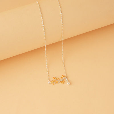 Goldplated Zircon Leaf Necklace