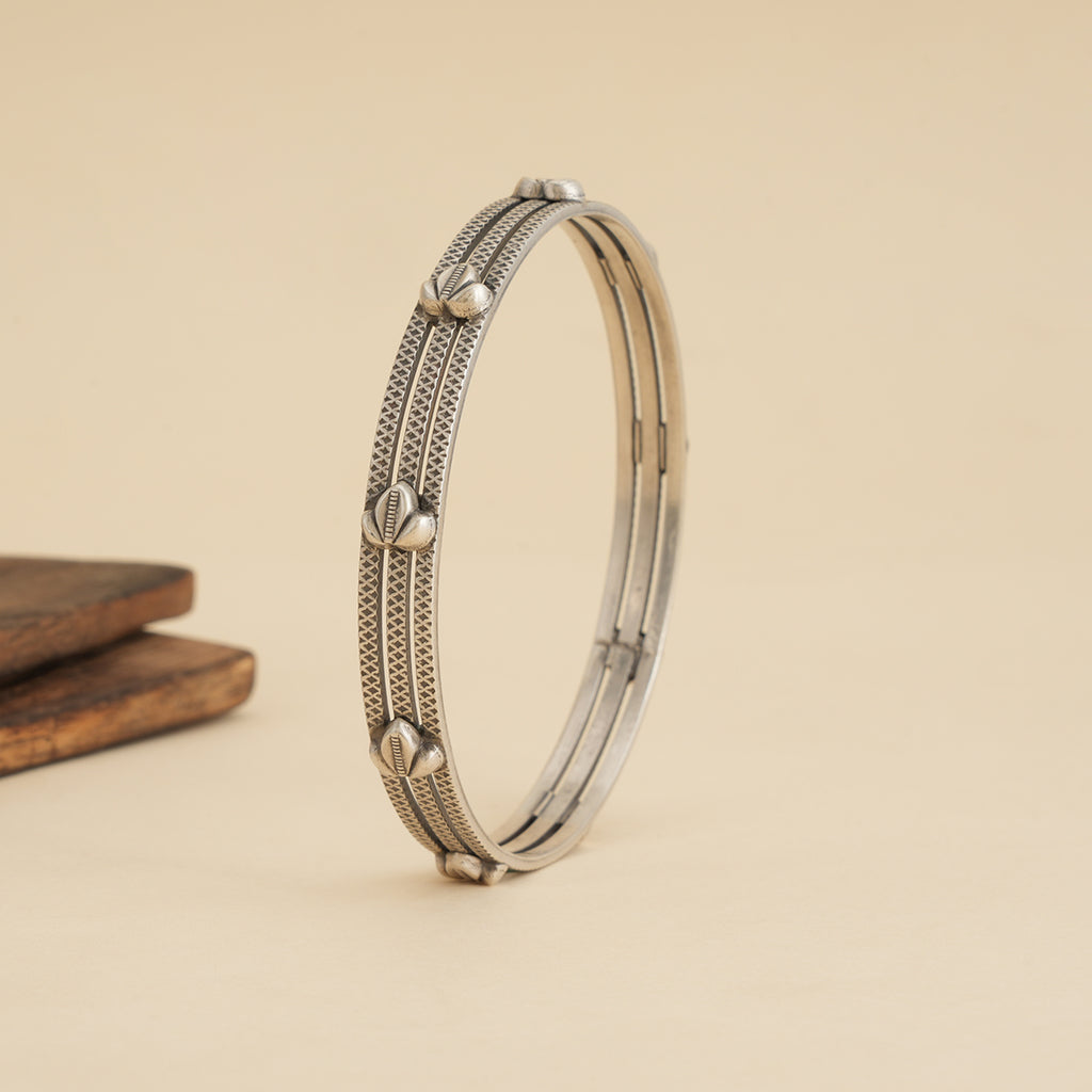 Textured Lotus Layered Bangle (Single)
